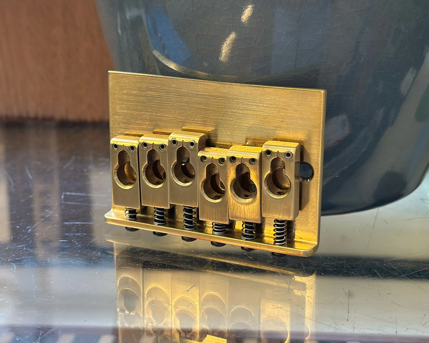 Armadillo Machine Works Vintage Brass 'L' Bridge