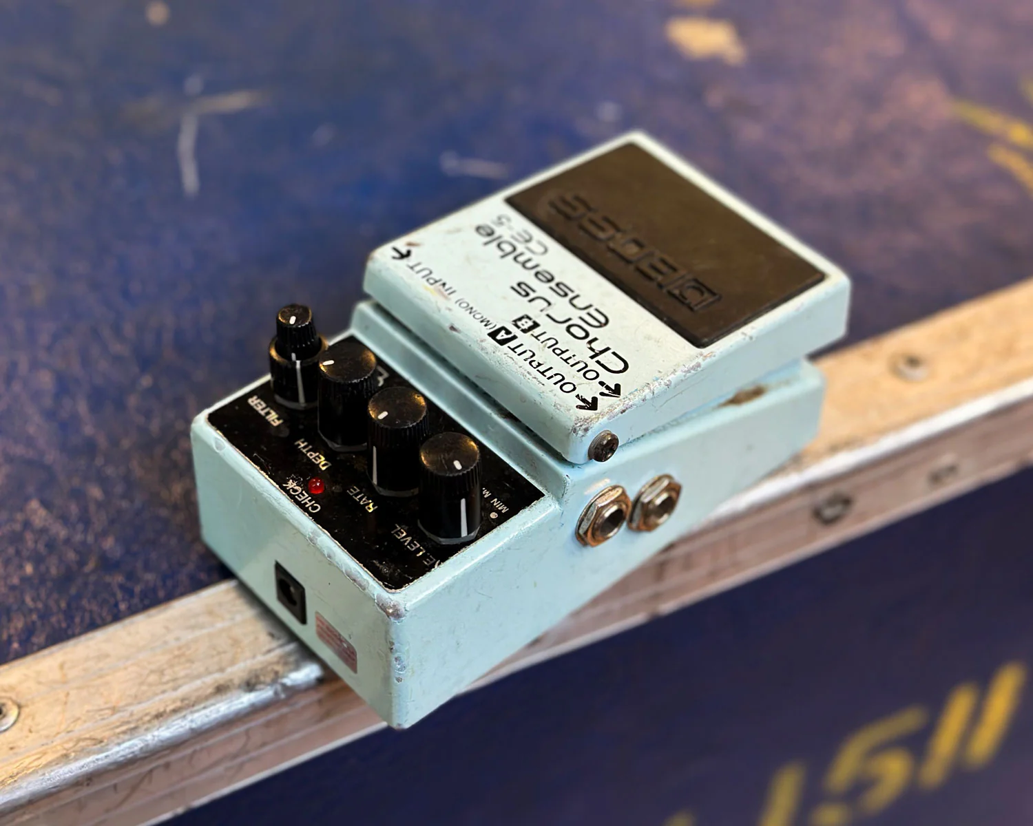 BOSS CE-5 Chorus Ensemble - Image 2