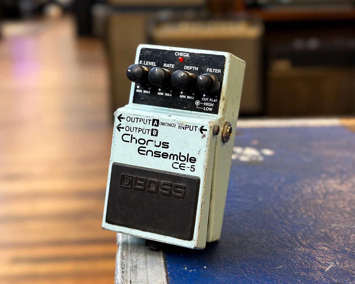 BOSS CE-5 Chorus Ensemble - Image 3