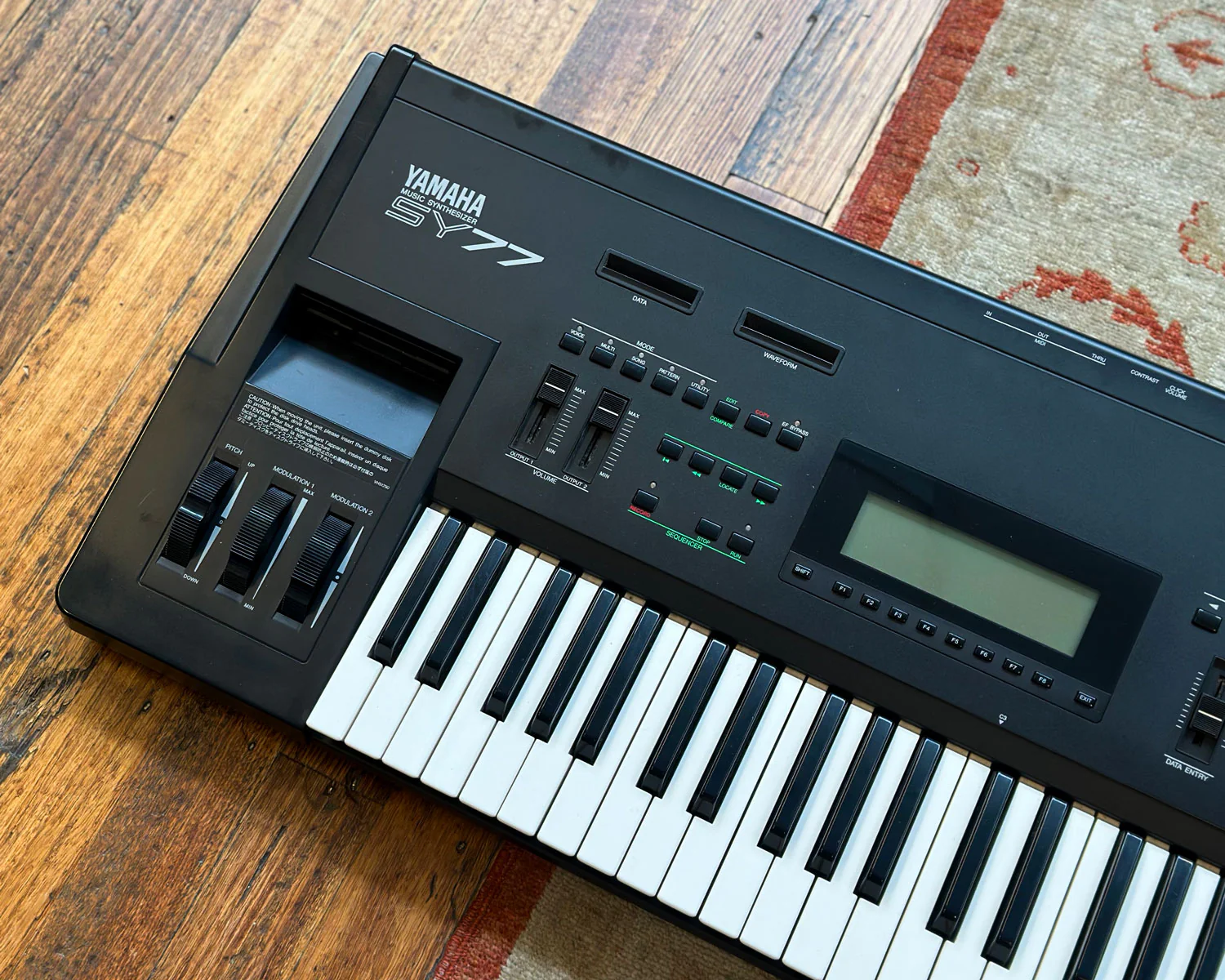 YAMAHA SY77 Music Synthesizer - 240 Volt - Image 2