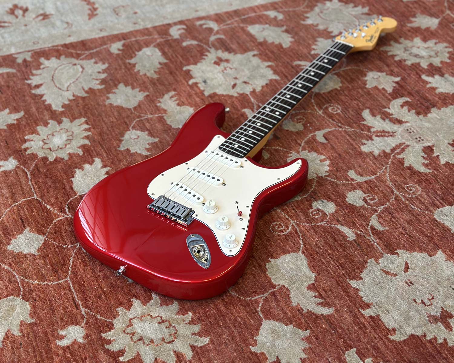 1989 Fender American Standard Stratocaster - Candy Apple Red - Image 7