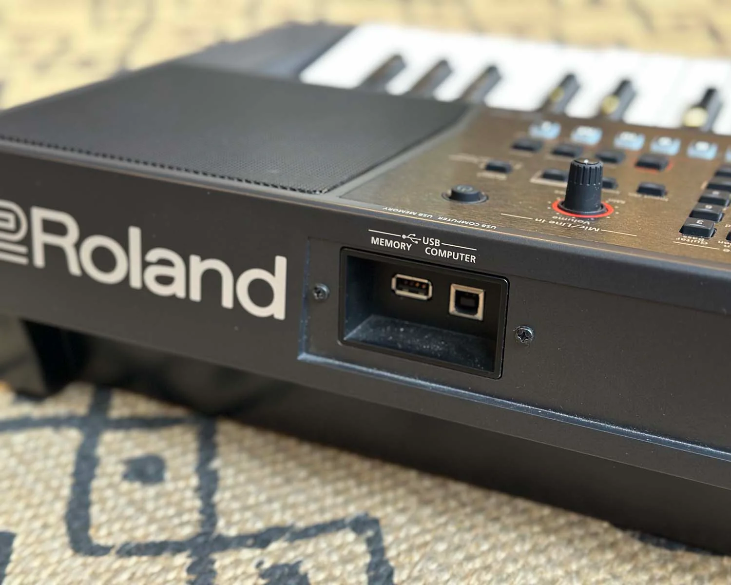 Roland E-A7 Expandable Arranger - Image 10