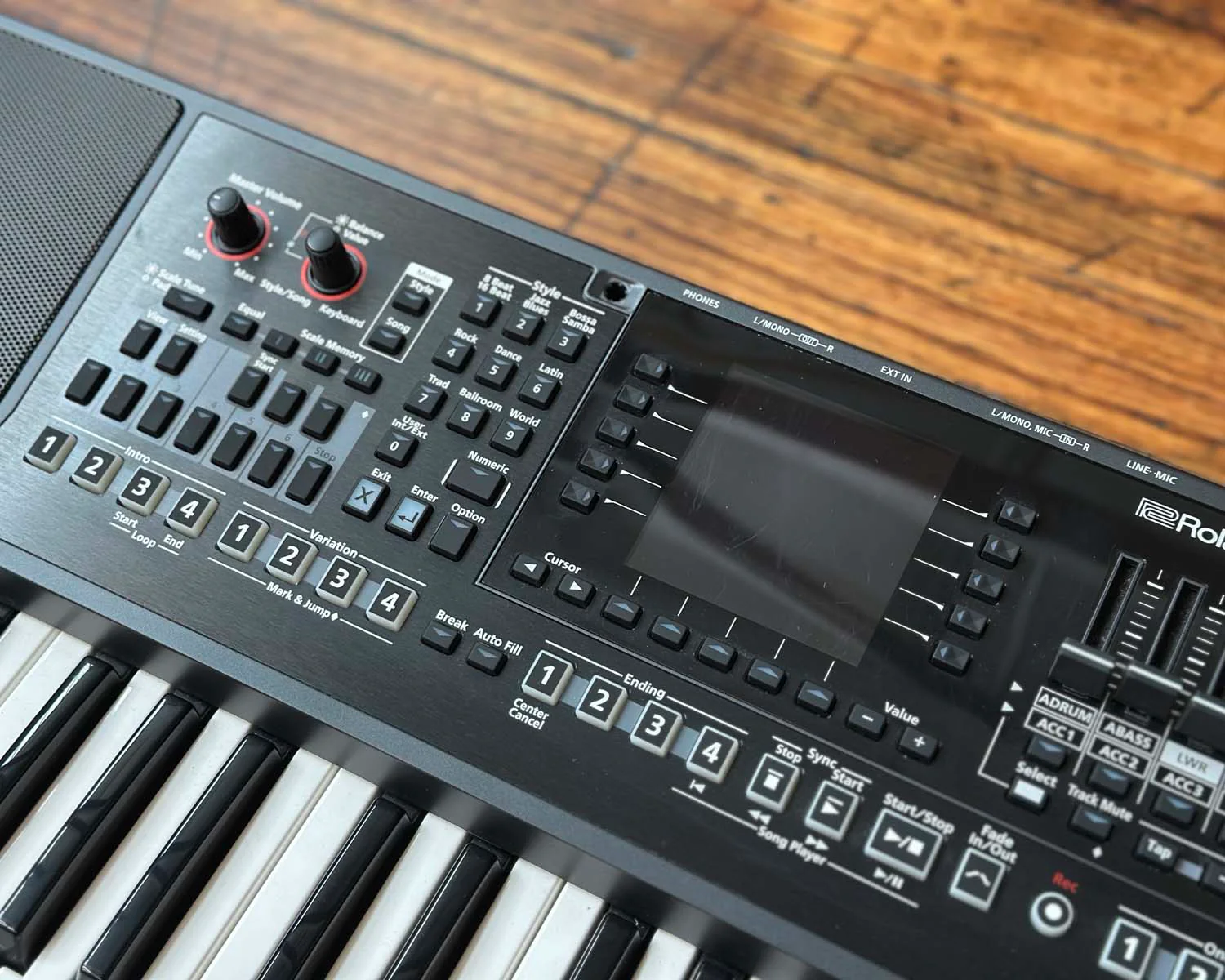 Roland E-A7 Expandable Arranger - Image 4