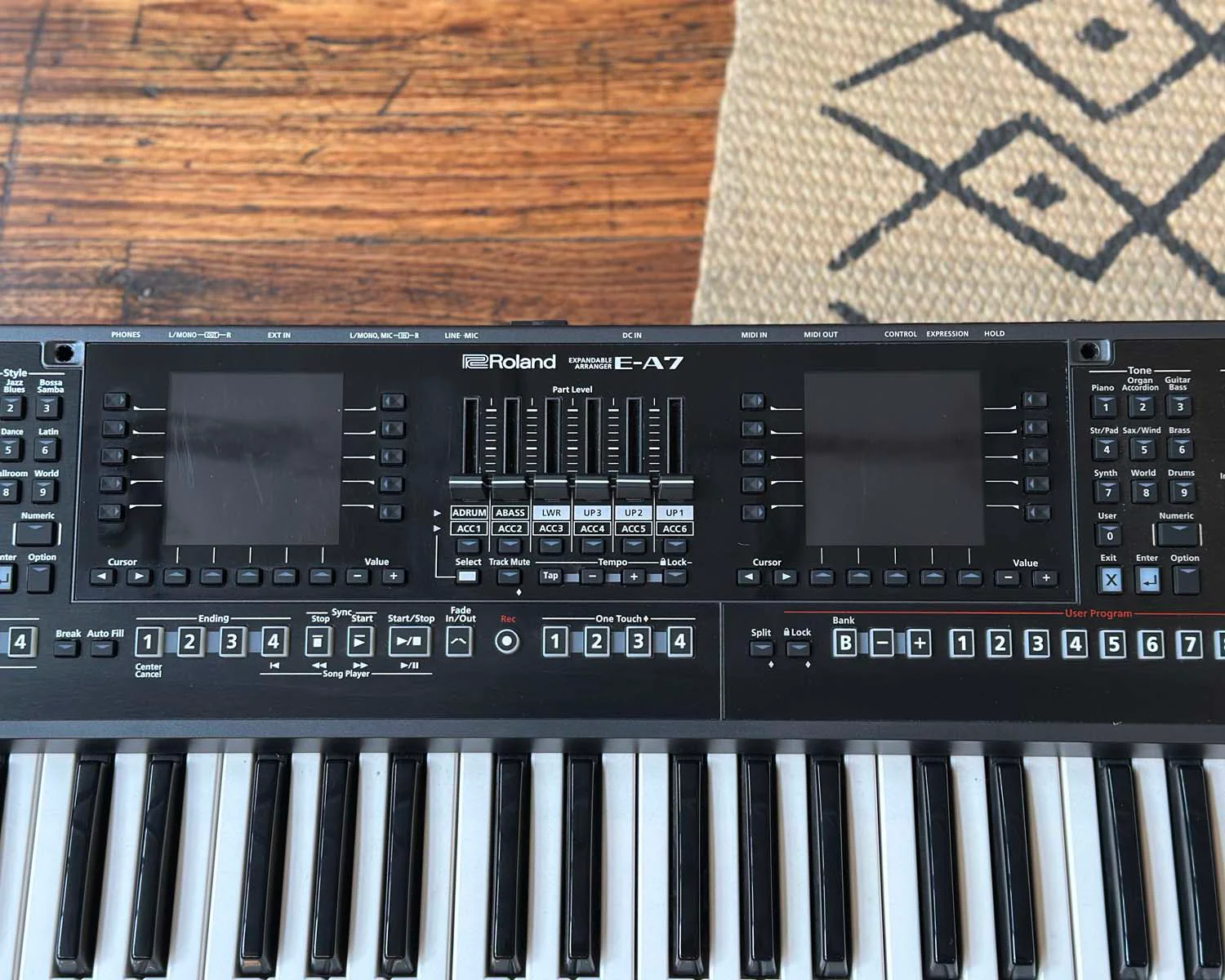 Roland E-A7 Expandable Arranger - Image 5