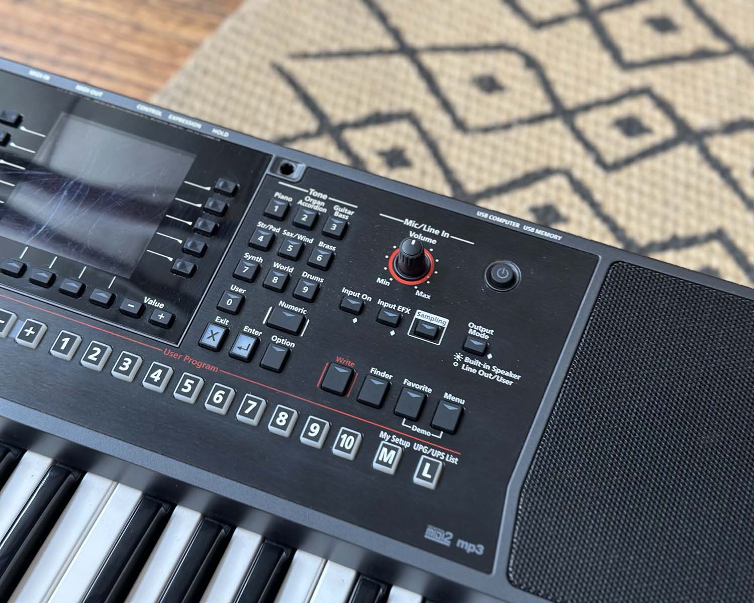 Roland E-A7 Expandable Arranger - Image 6