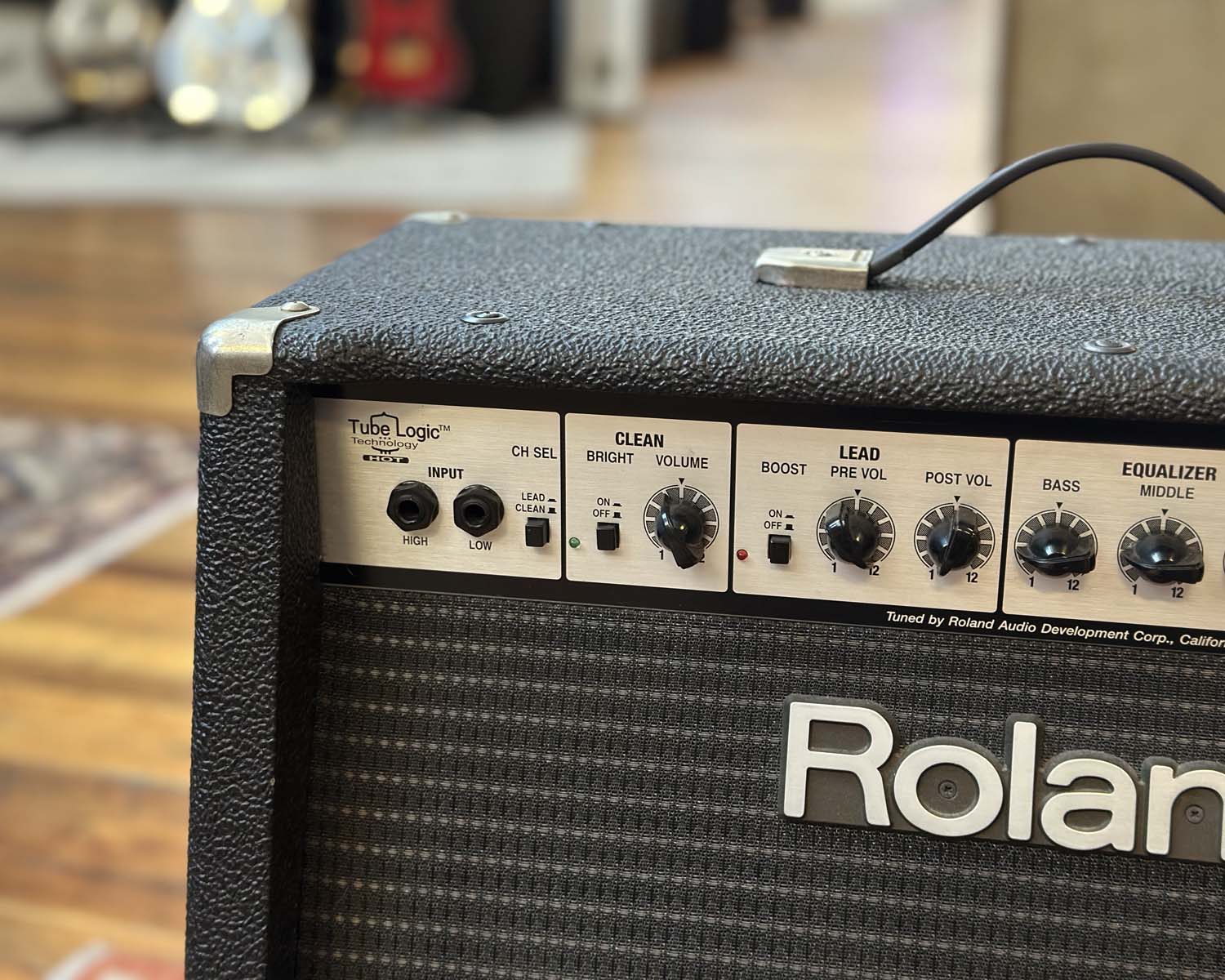 Roland GC-408 Guitar Amplifier w/ GC-408S Cabinet - Image 4