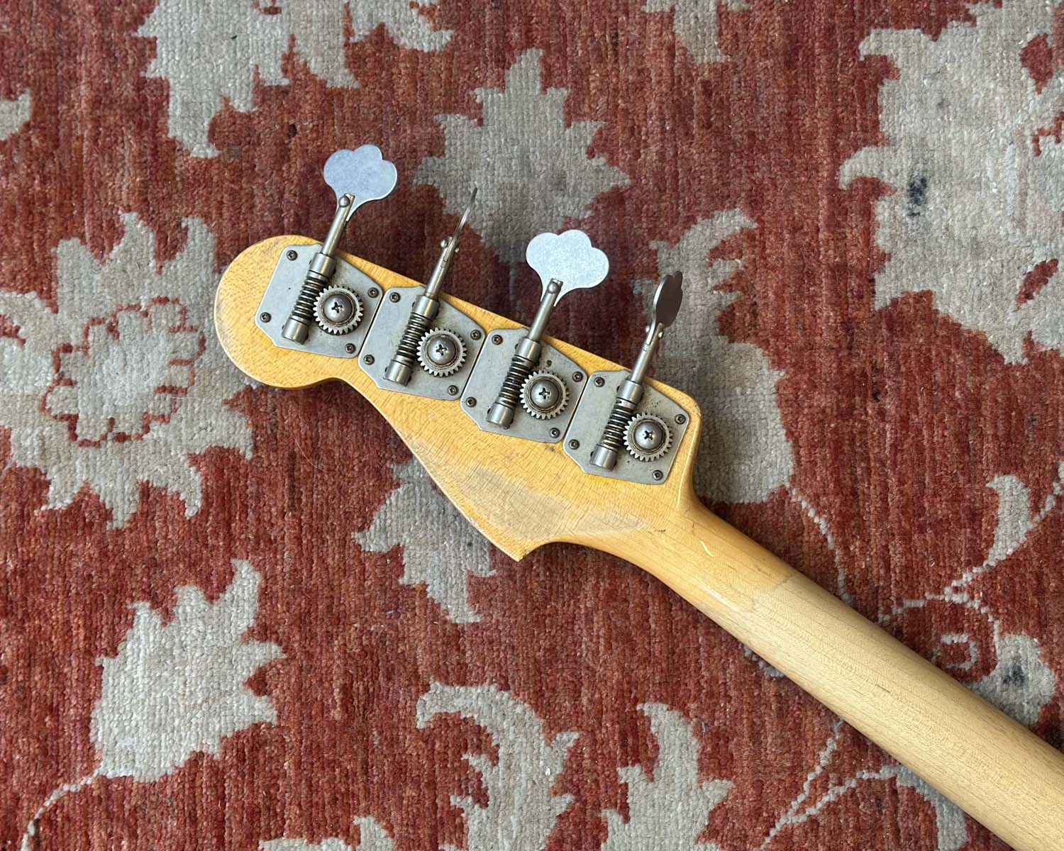 2020 Fender Custom Shop '62 Jazz Bass Journeyman Relic - Shell Pink - Image 5