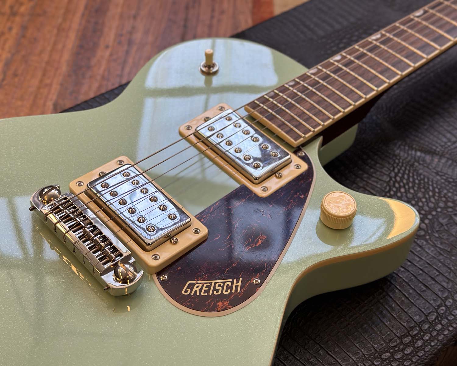 Gretsch Streamliner Jet Club Single-Cut in Mint Metallic with Hard Case - Image 9