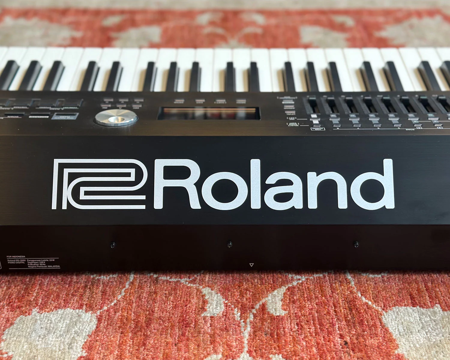Roland RD-2000 - Image 12
