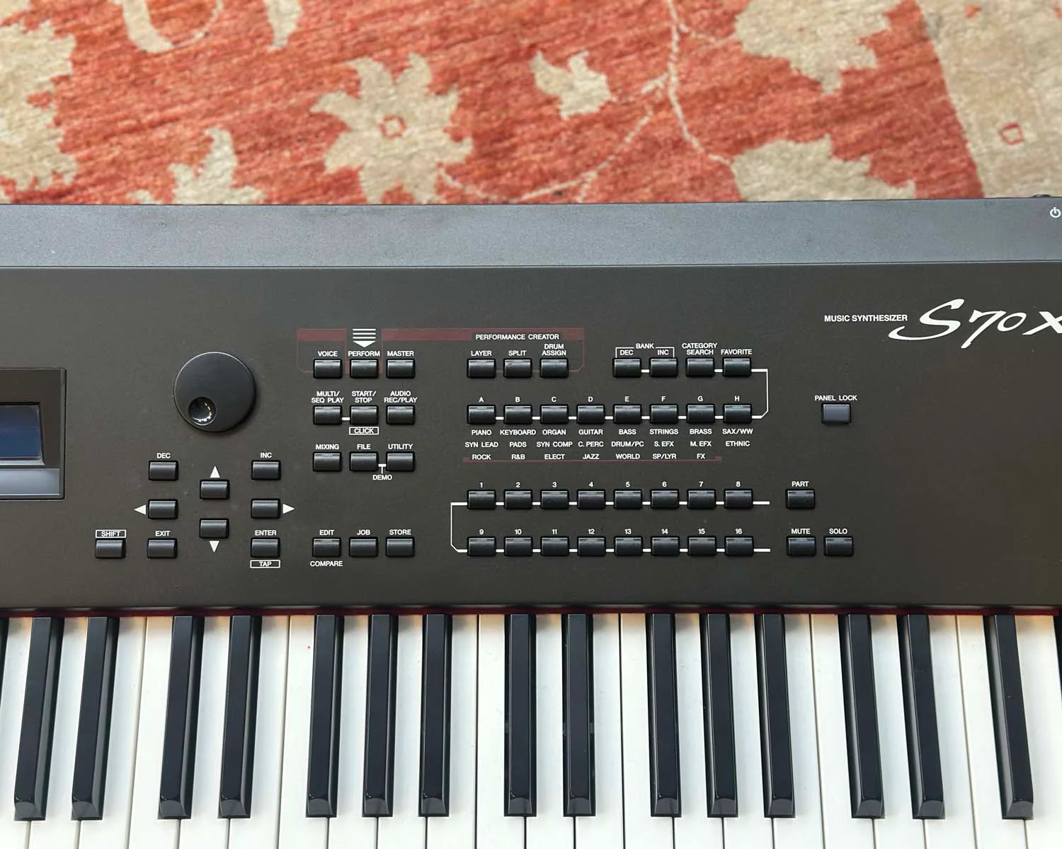 YAMAHA S70 XS - 76 Key Synthesizer Stage Piano - Image 5