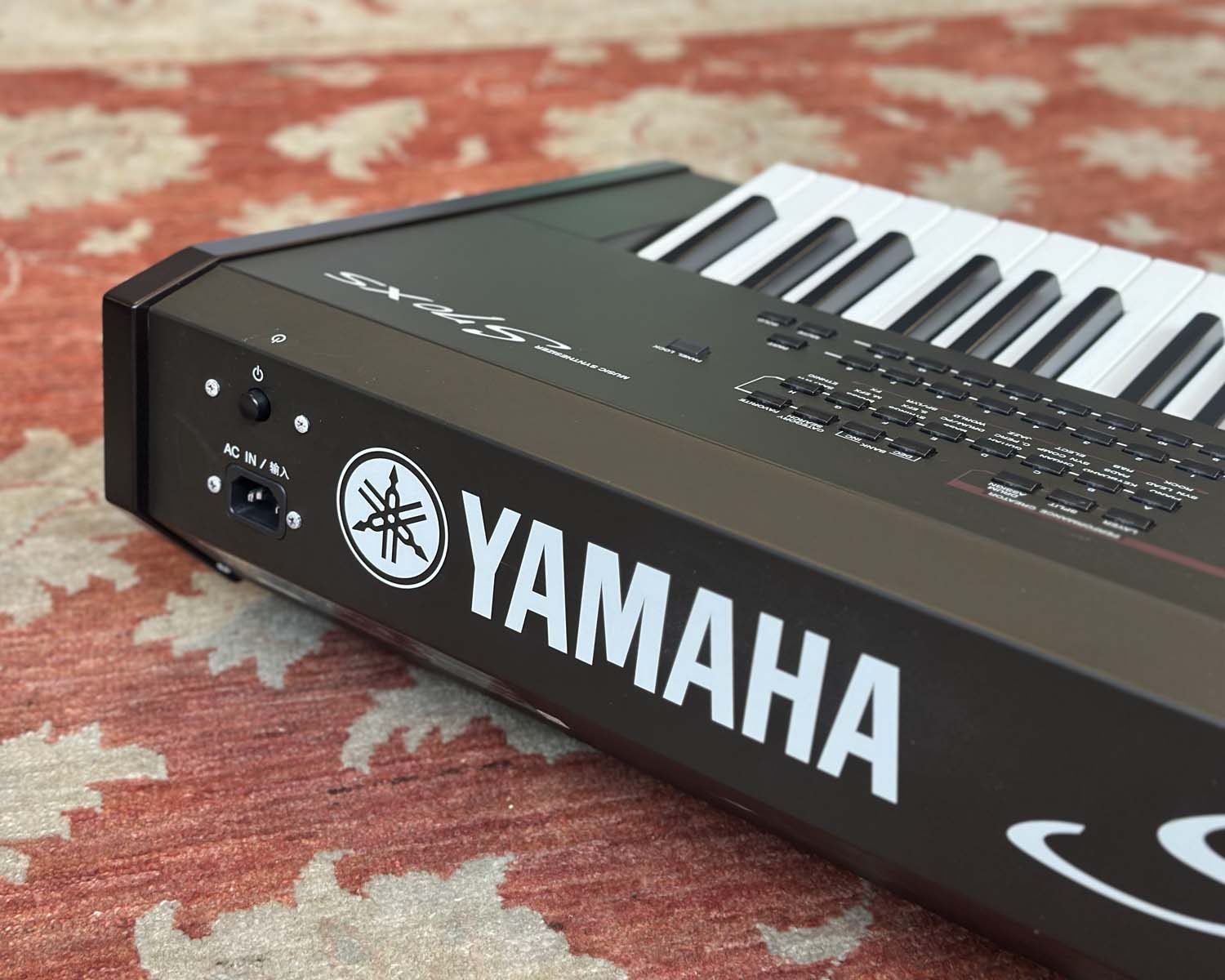 YAMAHA S70 XS - 76 Key Synthesizer Stage Piano - Image 6