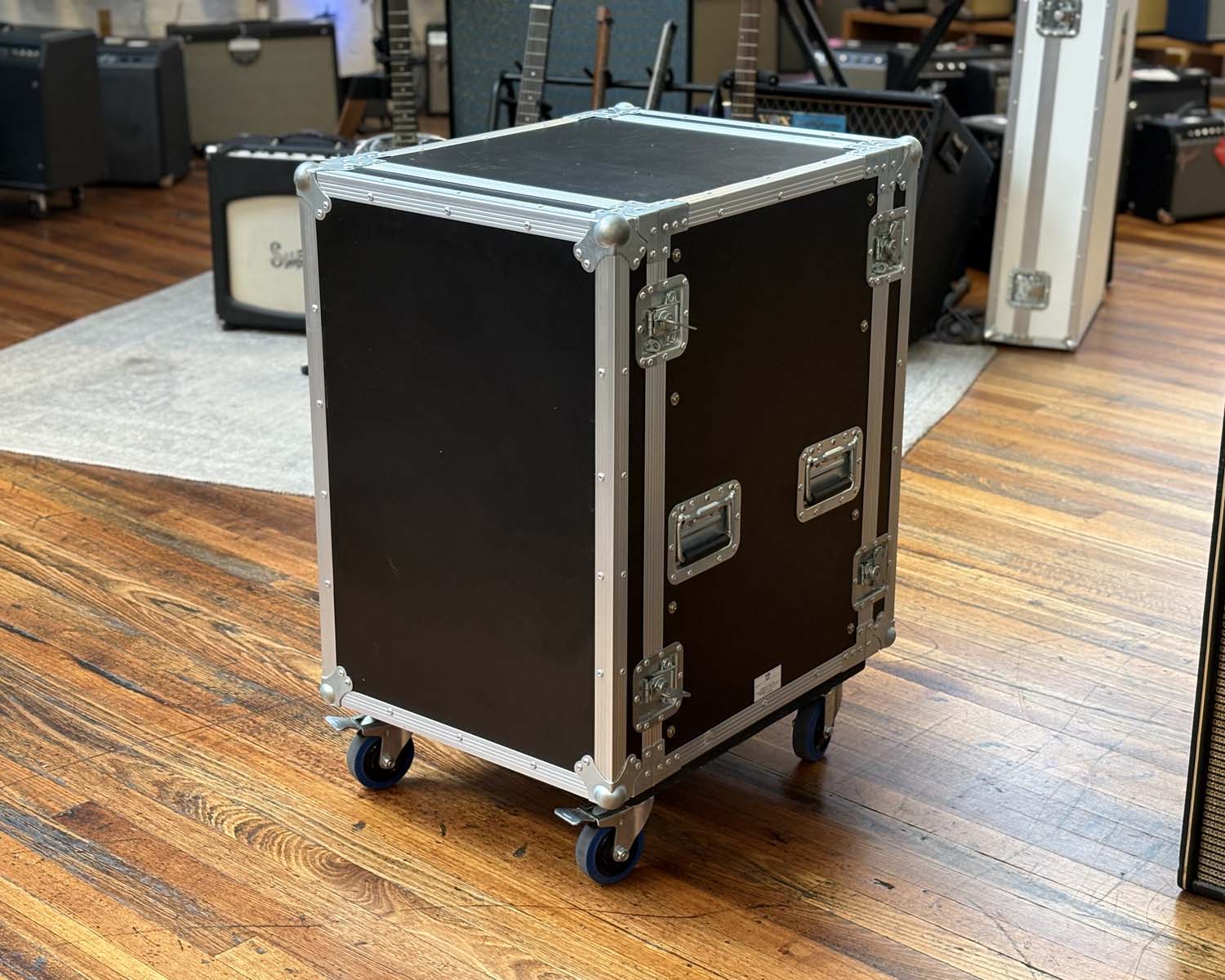 GoCases 16RU Rack Case on Wheels - Image 3
