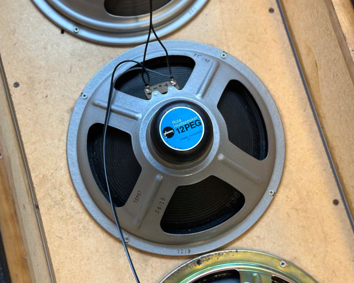 1970s Strauss Minuet Valve PA Head & Speakers - Image 17