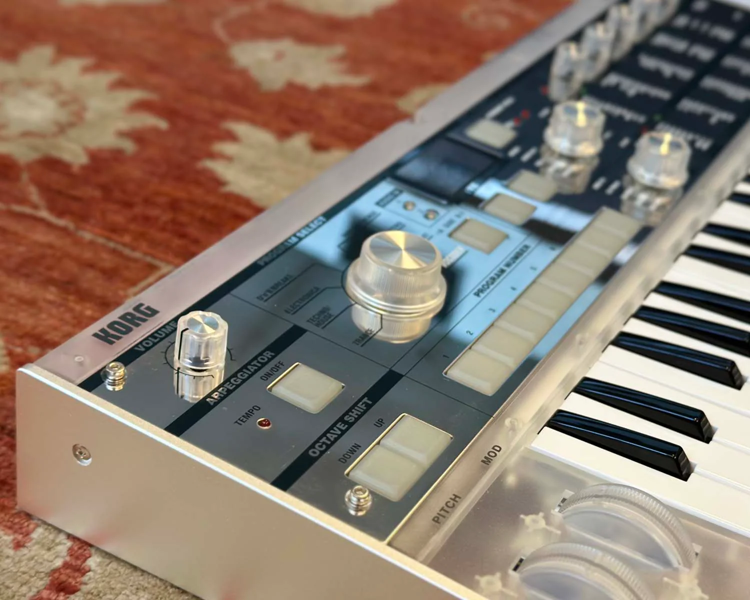 KORG MicroKORG Crystal Synthesizer/Vocoder – 20th Anniversary Limited Edition - Image 4