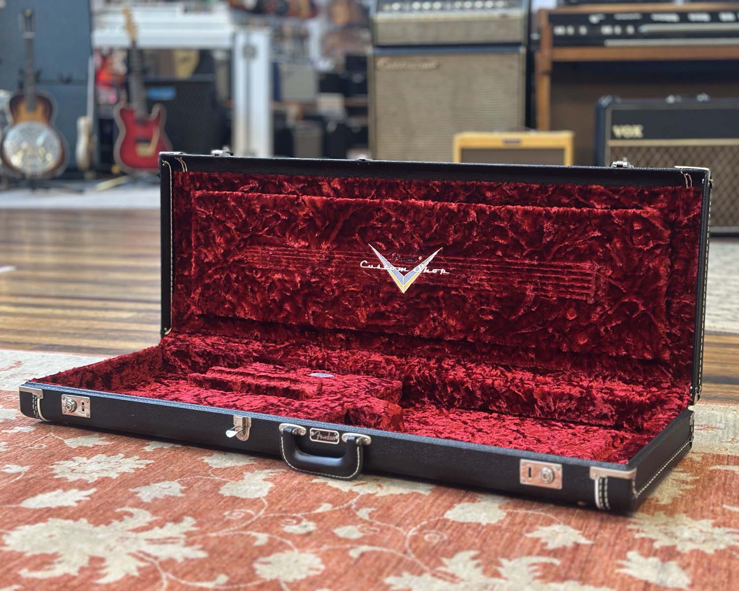 Fender G&G Custom Shop Strat/Tele Case - Image 3