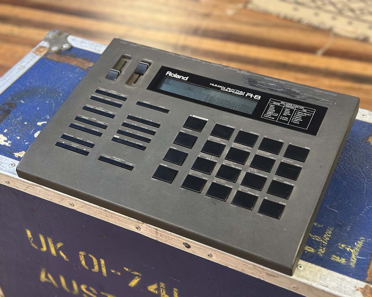 Roland R-8 Human Rhythm Composer - Image 9