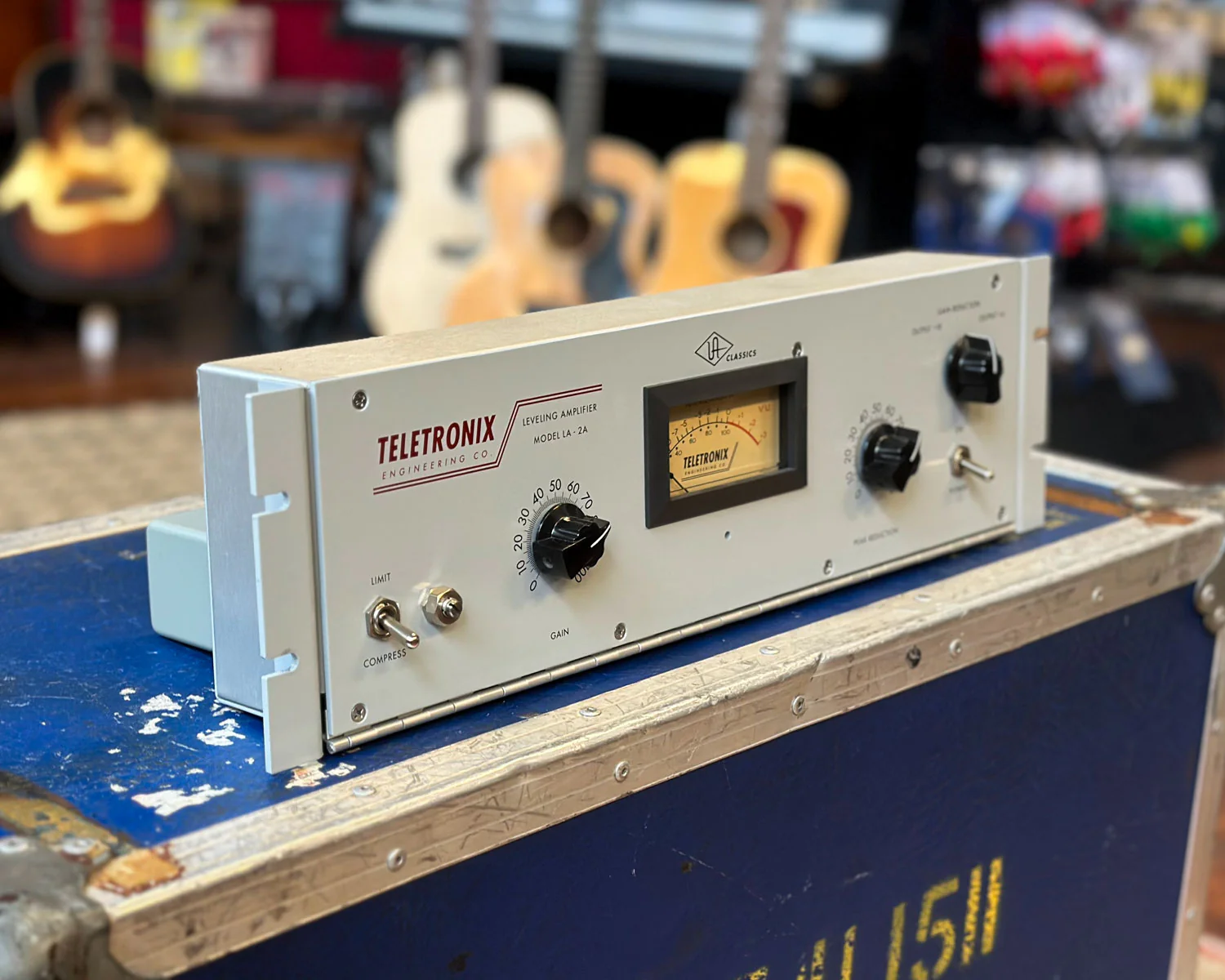 Universal Audio LA-2A Classic Levelling Amplifier - Image 2