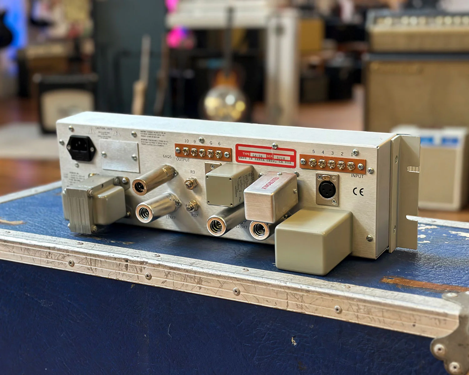 Universal Audio LA-2A Classic Levelling Amplifier - Image 9