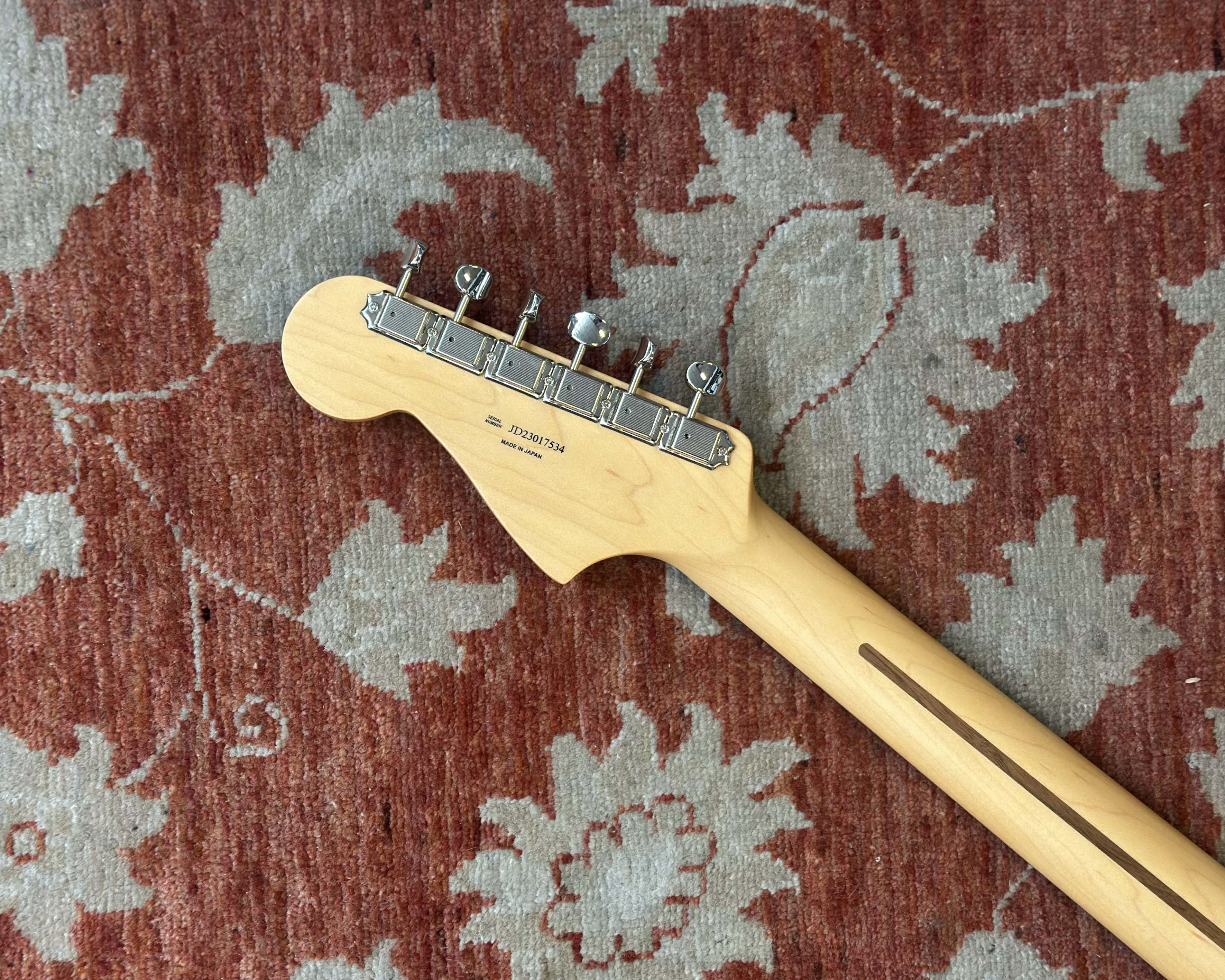 Fender Made in Japan Adjusto-Matic Jazzmaster HH - Black - Image 5