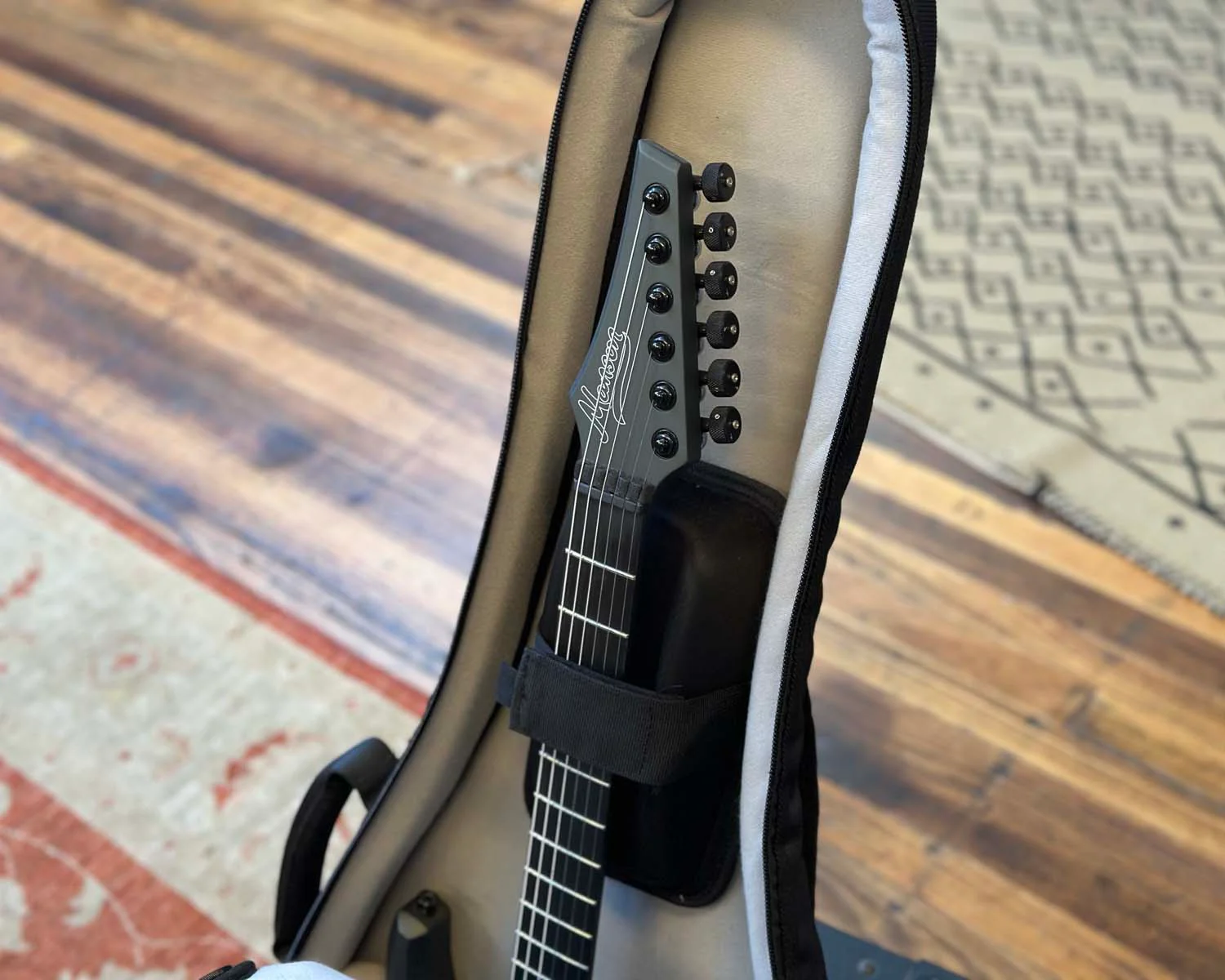 Manson Oryx VI - Dry Green Satin w/ SSC - Image 12