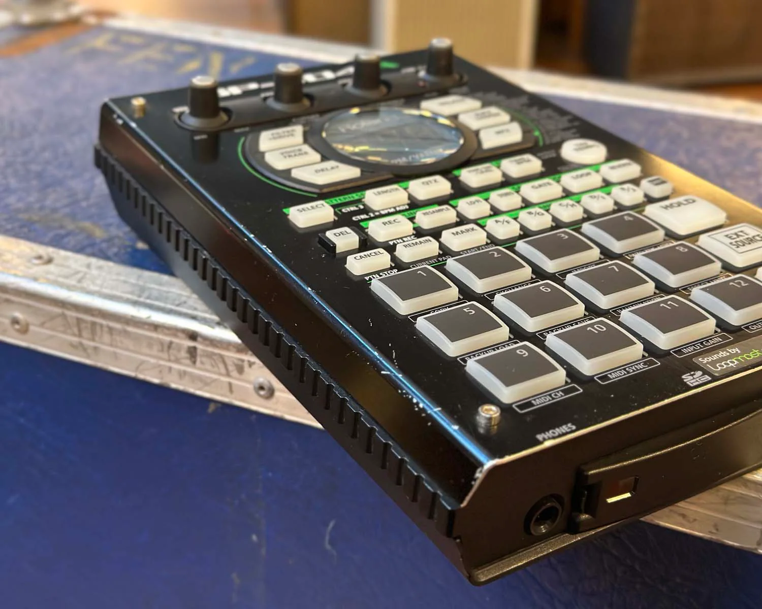 Roland SP-404A Linear Wave Sampler - Image 6