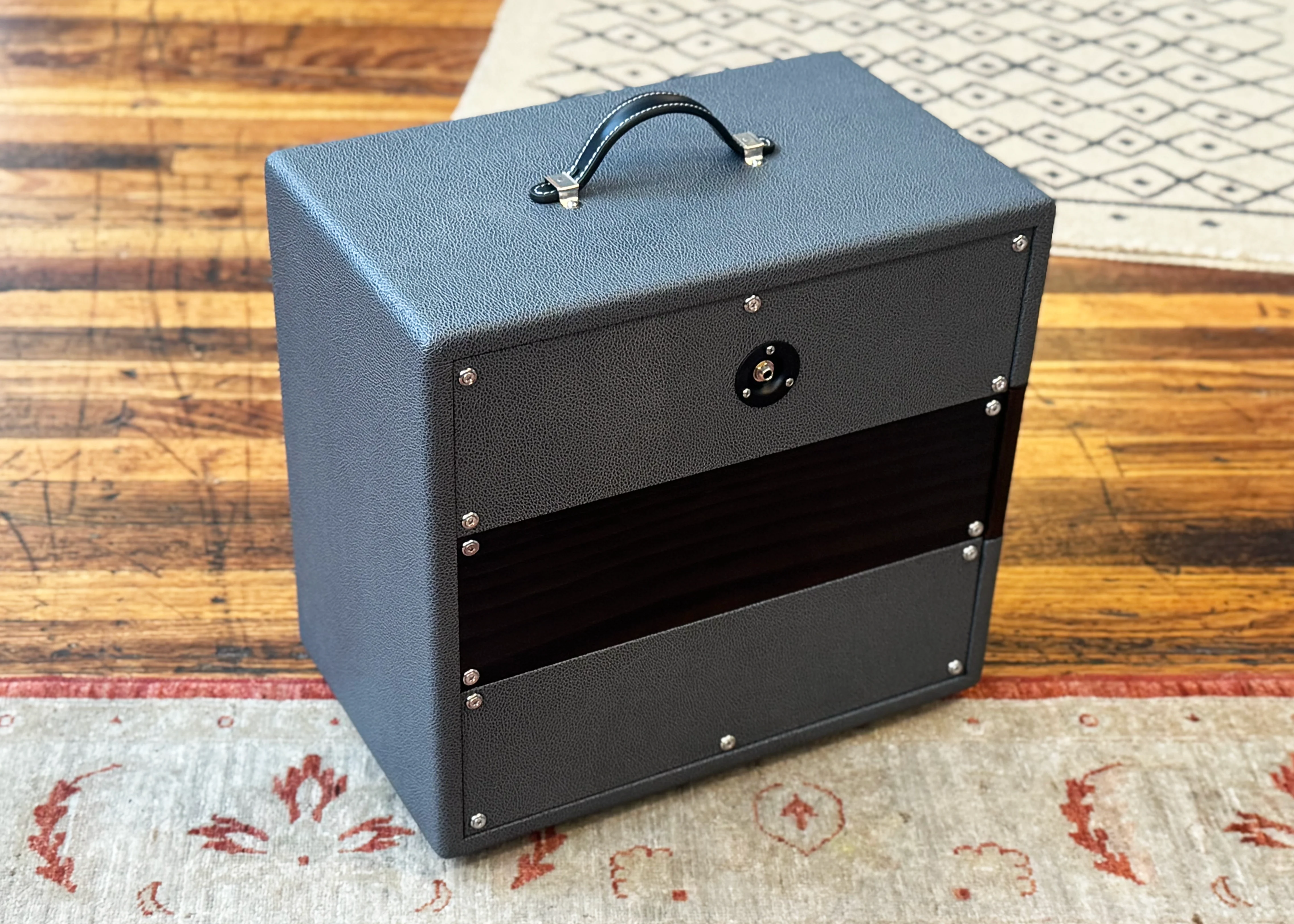 MWM Cabinetry 100 Watt 1x12" 8Ω Mini Cab - Image 3