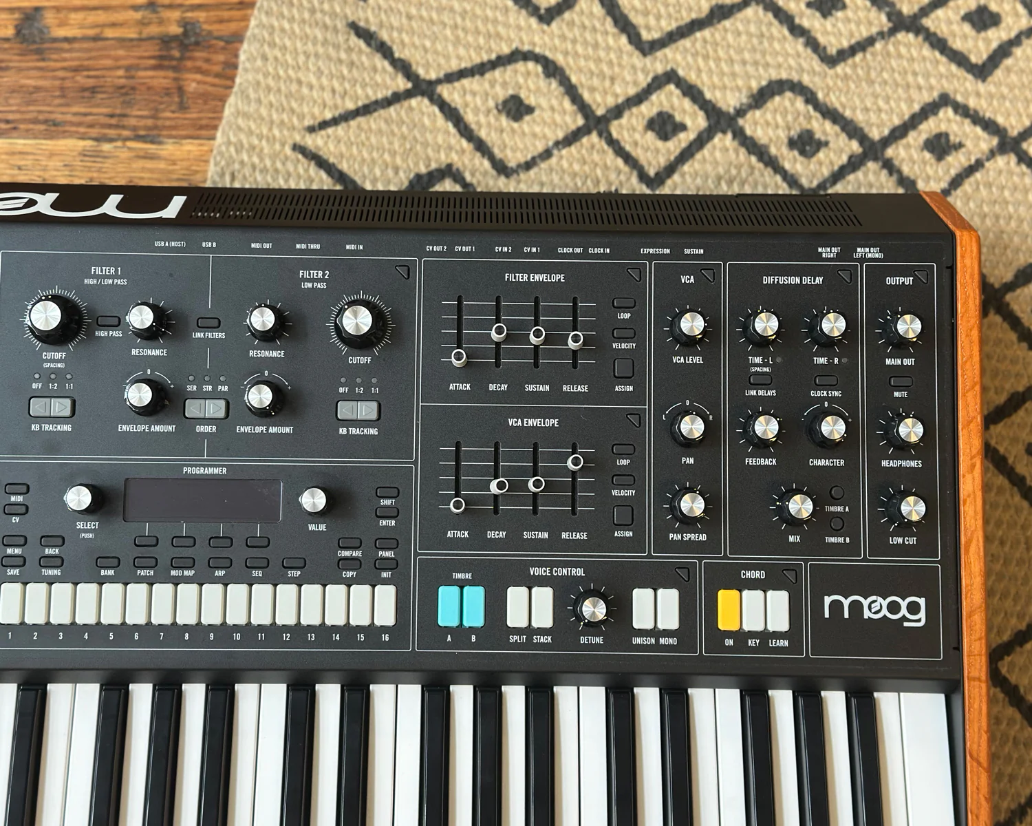 Moog Muse 8-Voice Polyphonic Synthesizer - Image 8