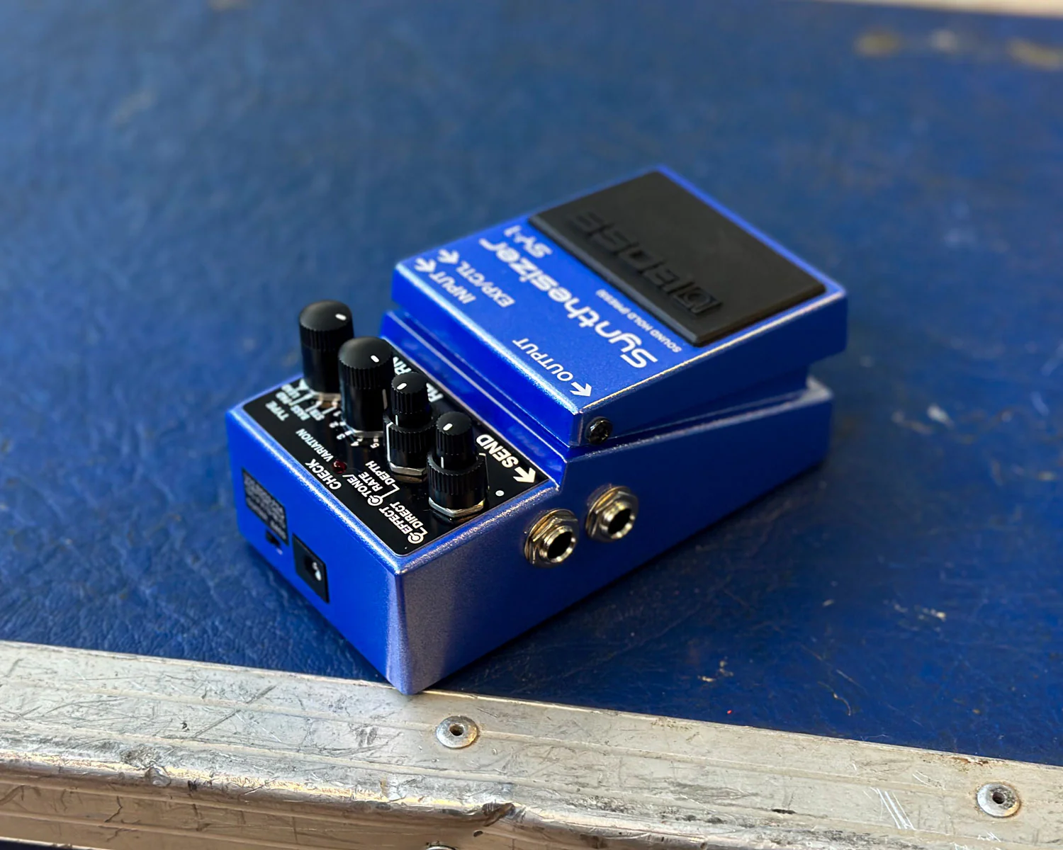 BOSS SY-1 Synthesizer Effects Pedal - Image 3