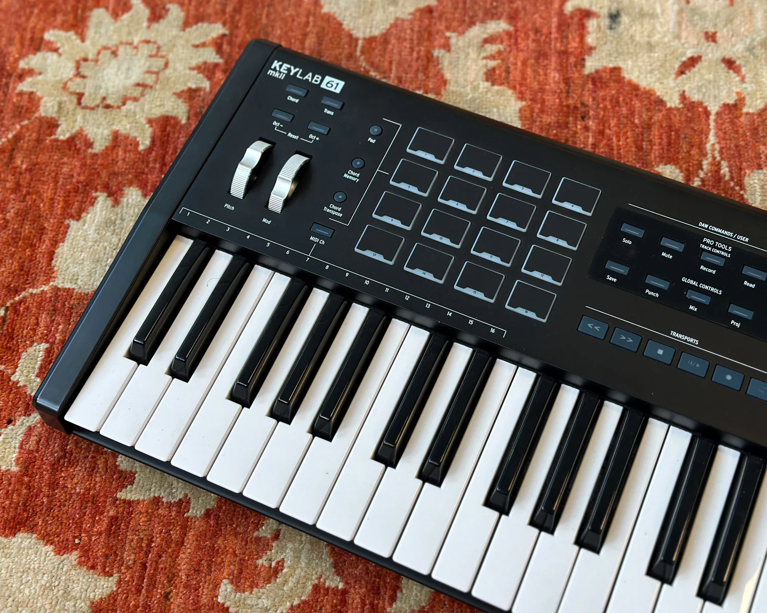 Arturia Keylab 61 Mk2 - Black - Image 2