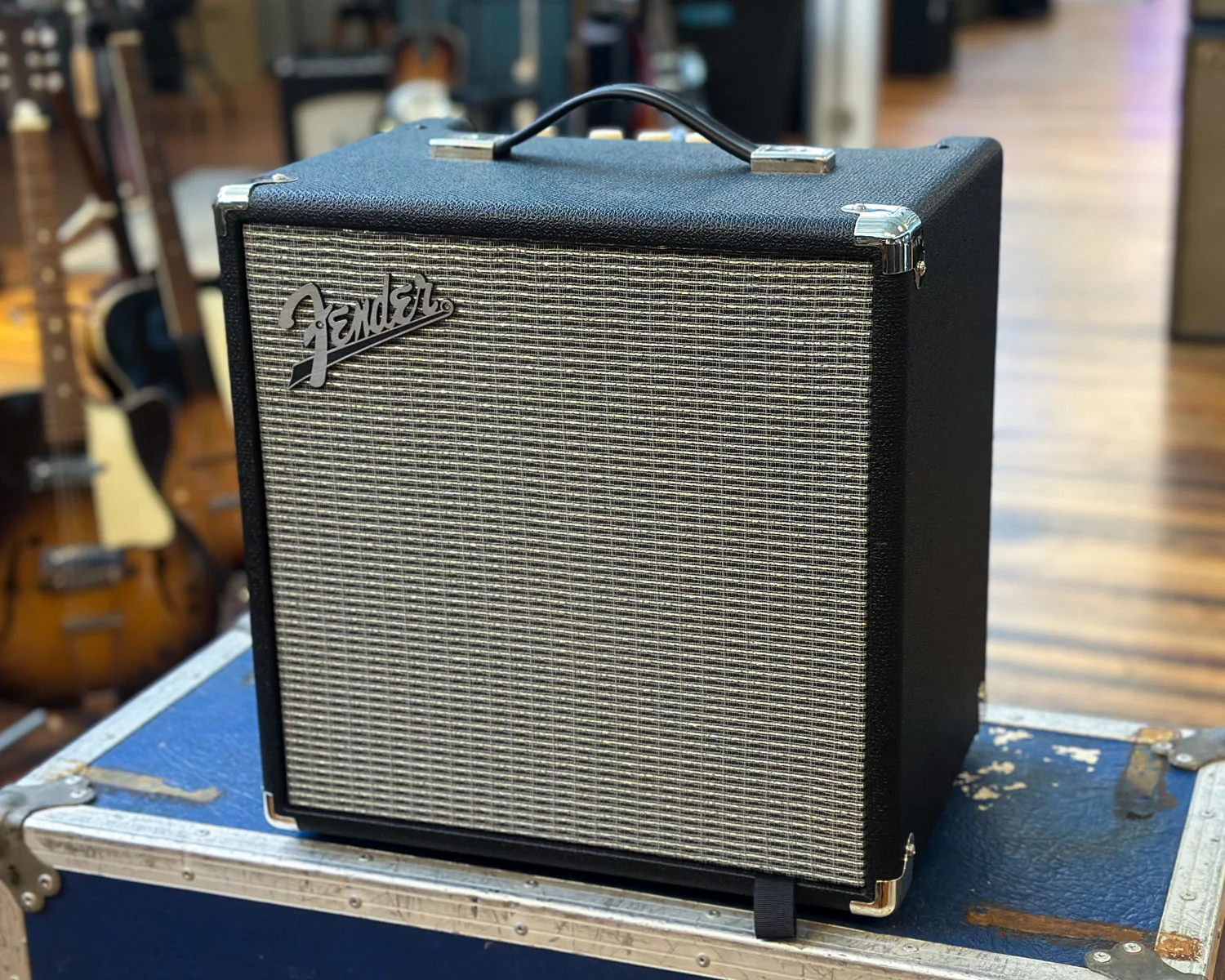 Fender Rumble 25 V3 Bass Practice Amp - Image 2