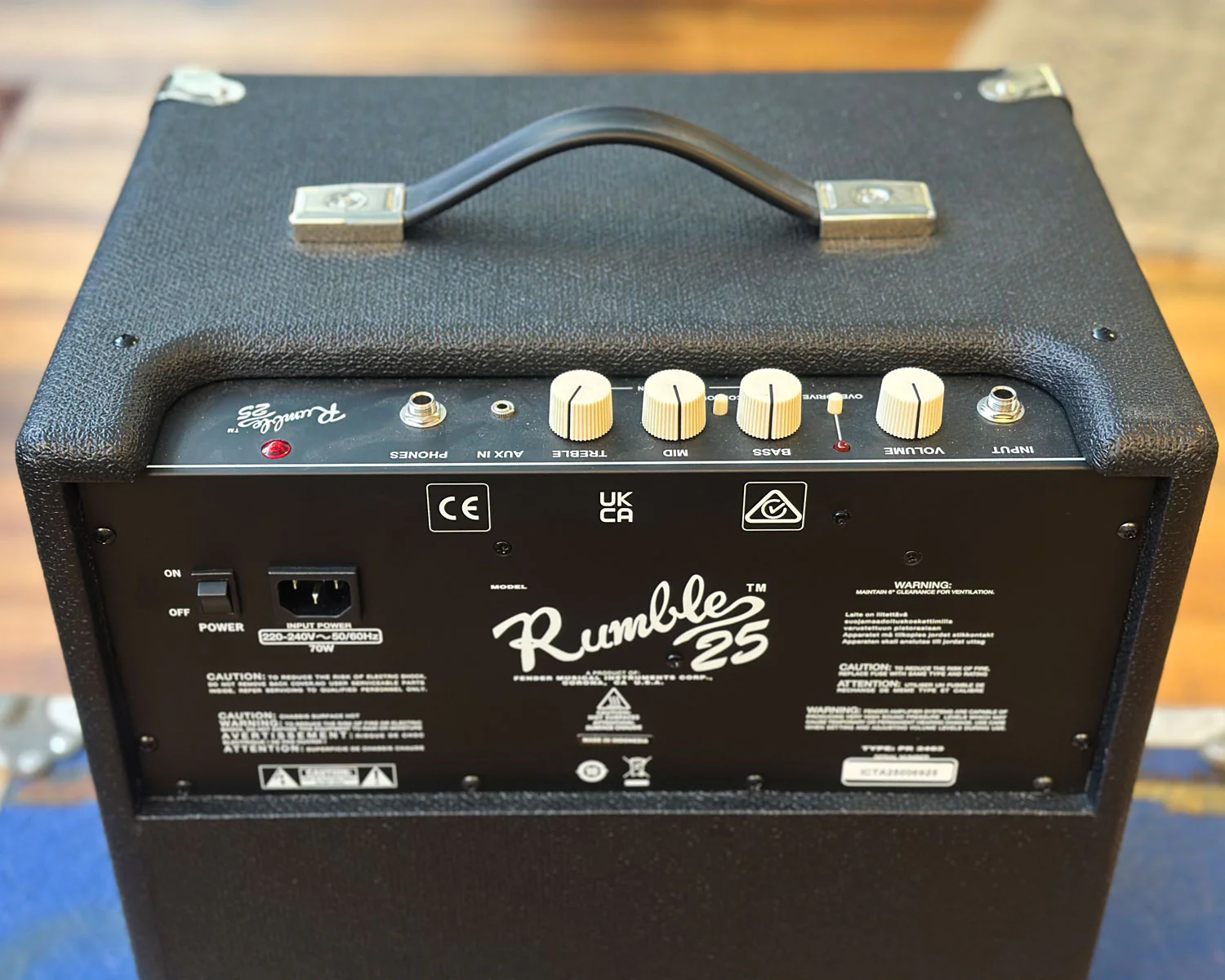Fender Rumble 25 V3 Bass Practice Amp - Image 4