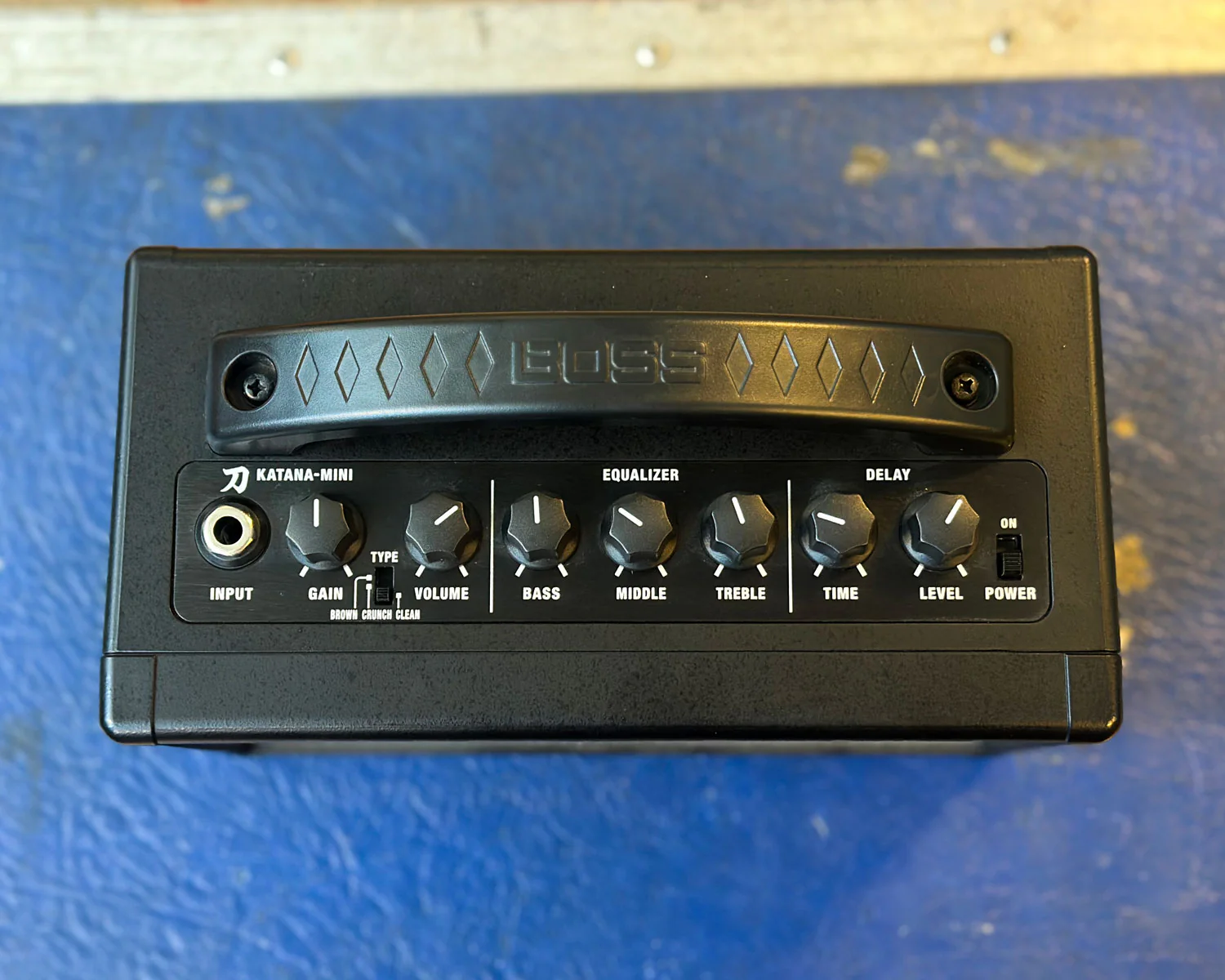 BOSS Katana Mini Guitar Amplifier - Image 4