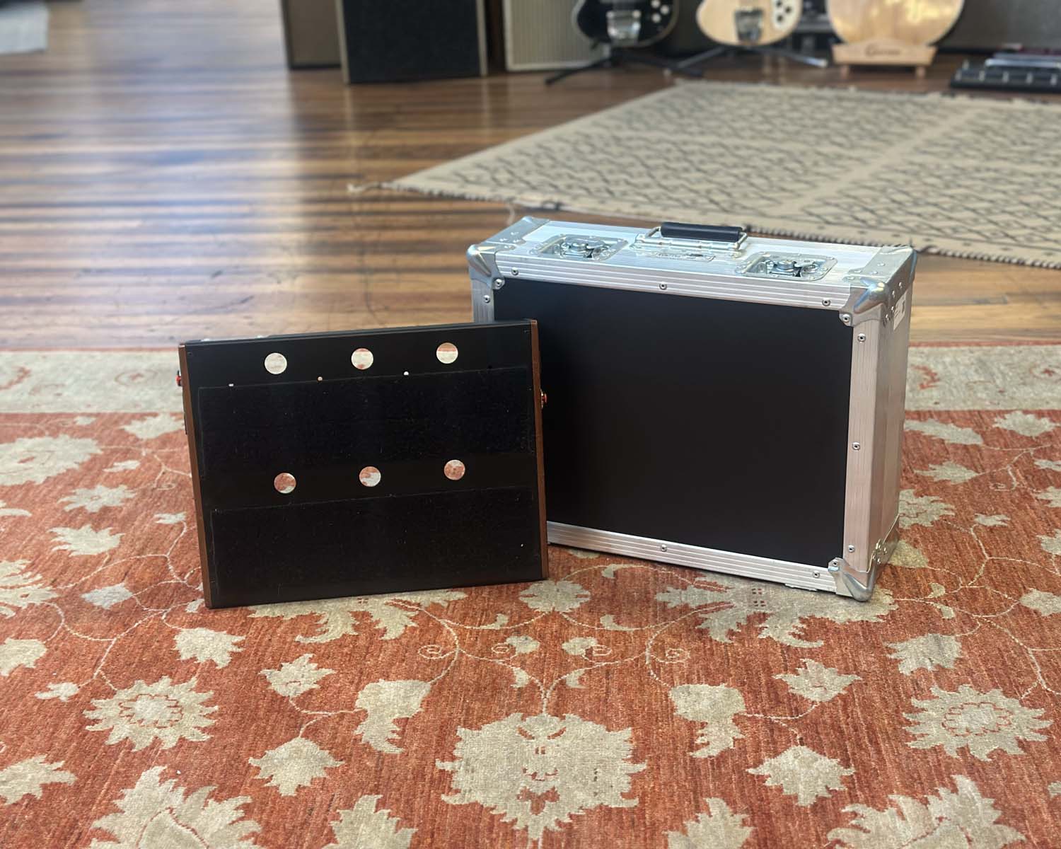 Caseman Gentleman Pedalboard in Flight Case - Small