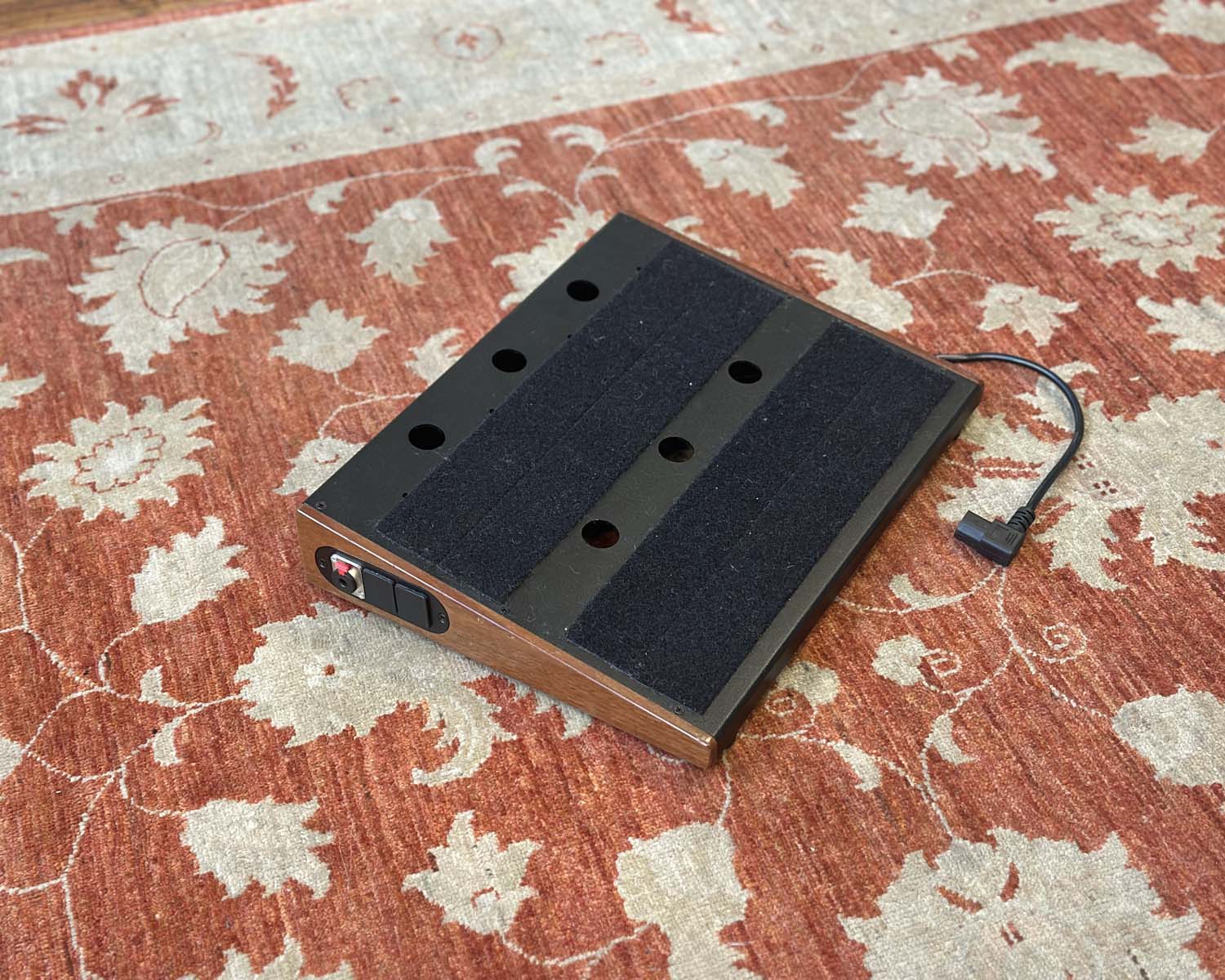 Caseman Gentleman Pedalboard in Flight Case - Small - Image 2