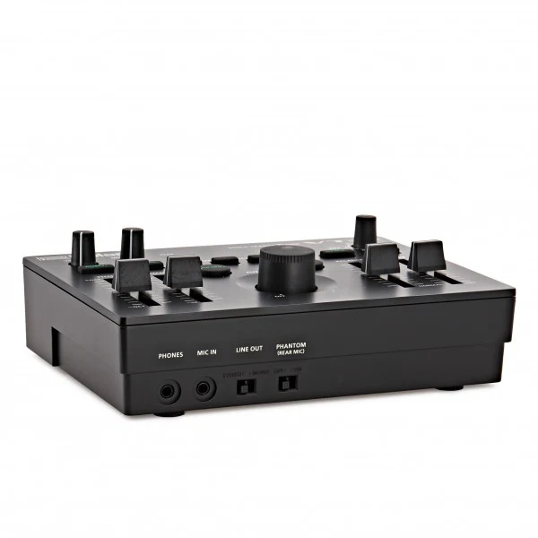 Roland VT-4 Vocal Transformer Effect Processor - Image 4